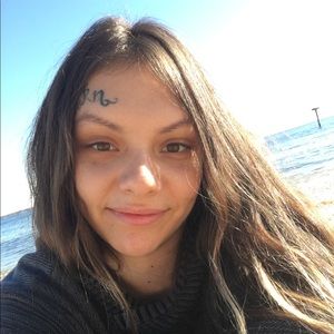 Meet your Posher, chastine